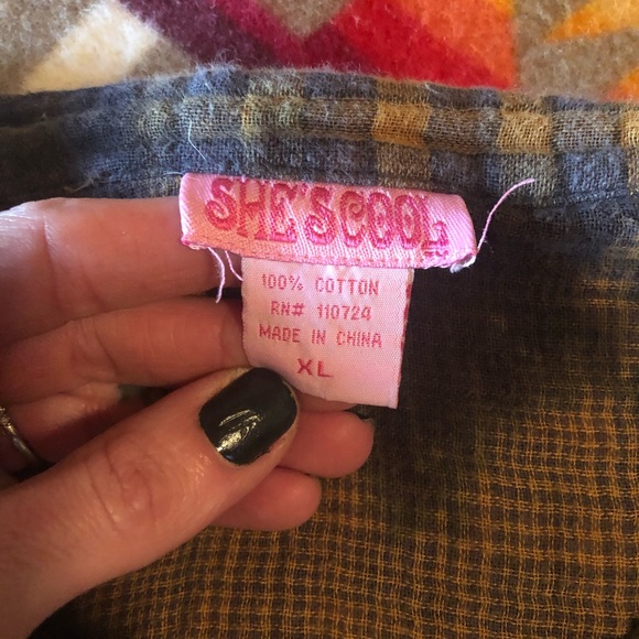 SHE’S COOL 😎 TOP - Picture 6 of 7